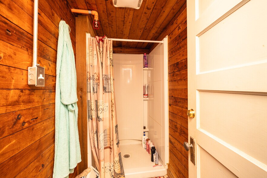 More Photos Of 336 Highway 9 S, Dawsonville Office Residential For Sale