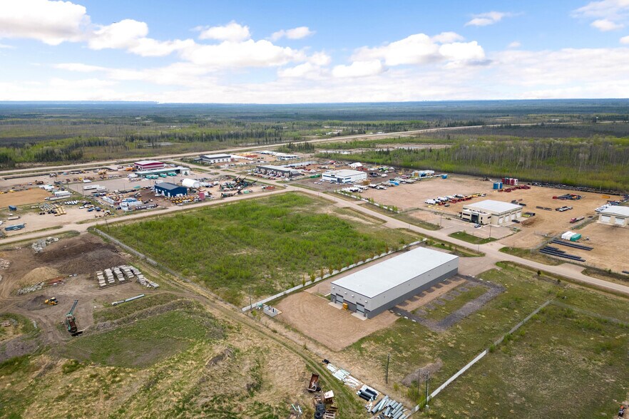More Photos Of 340 Robertson Rd, Fort McMurray Warehouse For Lease