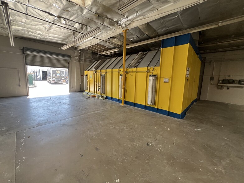 More Photos Of 500 S Raymond Ave, Fullerton Warehouse For Lease