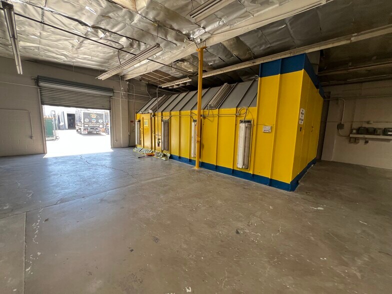 More Photos Of 500 S Raymond Ave, Fullerton Warehouse For Lease