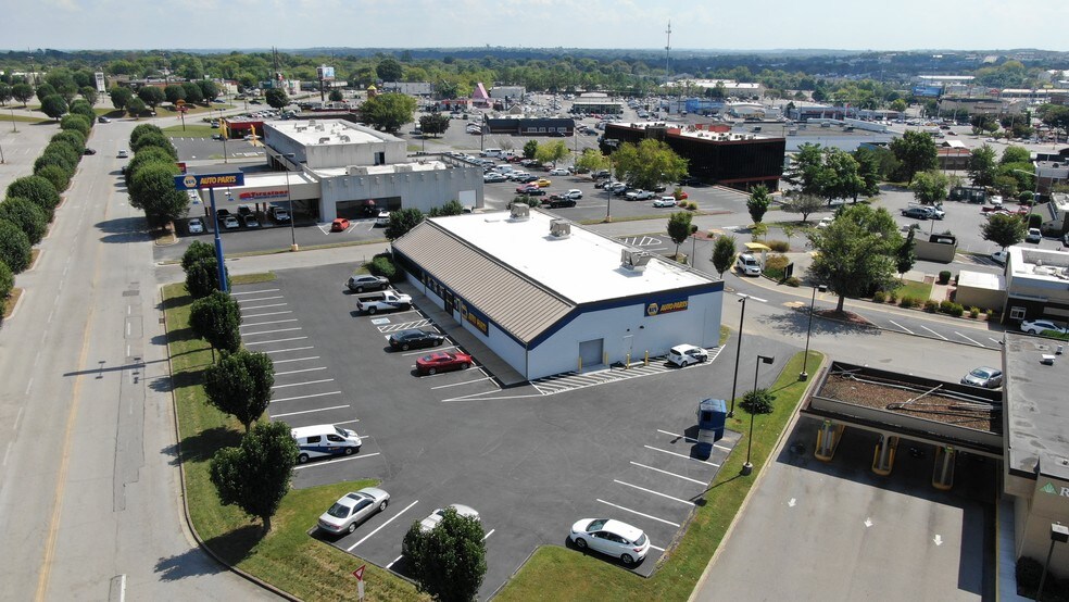 More Photos Of 910 Rivergate Pky, Goodlettsville Freestanding For Sale