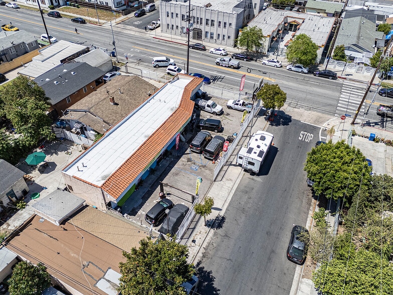 More Photos Of 6500 S Hoover St, Los Angeles General Retail For Sale