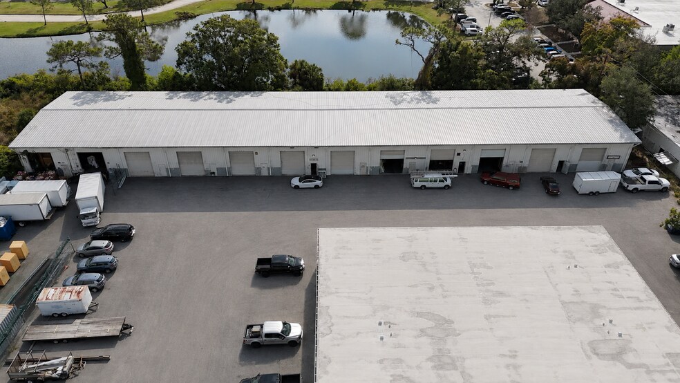 More Photos Of 5100 Ulmerton Rd, Clearwater Warehouse For Lease