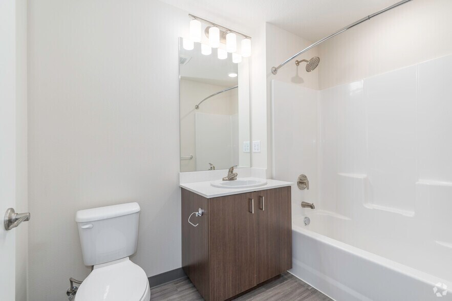 More Photos Of 4853 Verda Ln NE, Keizer Apartments For Sale