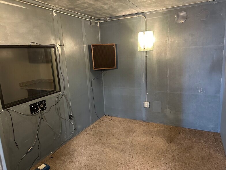 More Photos Of 101 Financial Dr, Elizabethtown Medical For Lease