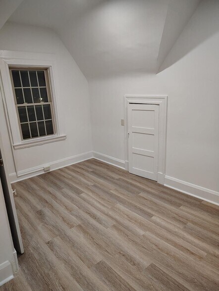 More Photos Of 6901 York Rd, Baltimore Unknown For Lease