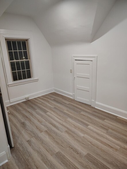 More Photos Of 6901 York Rd, Baltimore Unknown For Lease