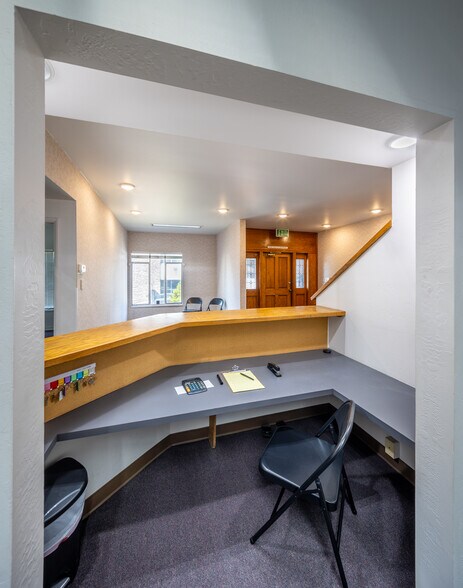More Photos Of 270 Grand Ave, Oakland Office Residential For Sale