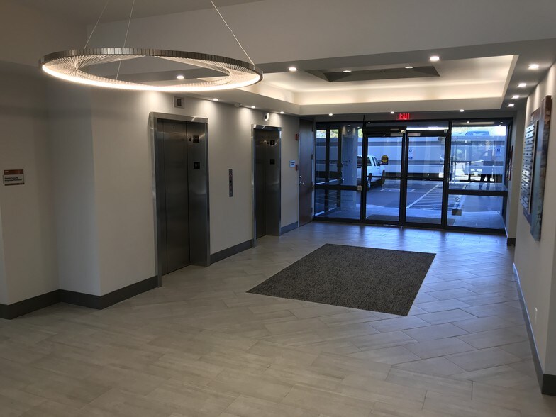More Photos Of 3877 N 7th St, Phoenix Office For Lease