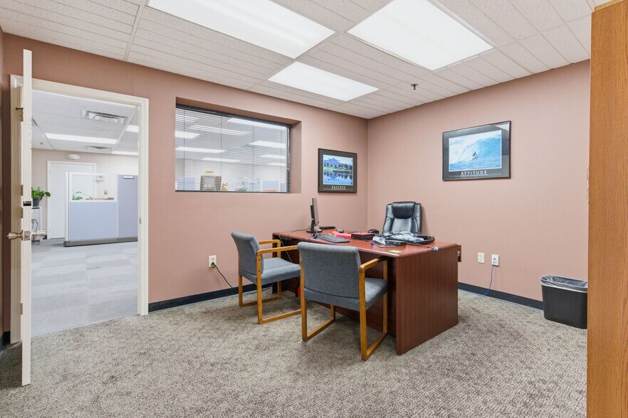 More Photos Of 1812 Cargo Ct, Louisville Warehouse For Sale