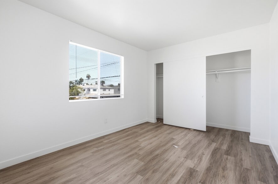 More Photos Of 4073-4077 Chamoune Ave, San Diego Apartments For Sale