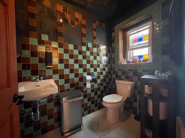 More Photos Of 305 Main St, Beacon Storefront Retail Office For Lease