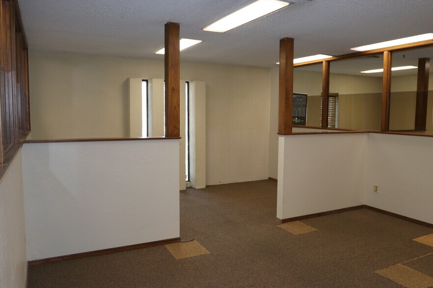 More Photos Of 428 E Southern Ave, Tempe Office For Sale