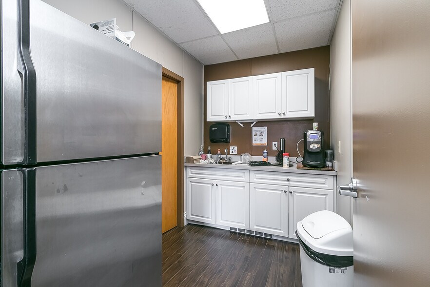 More Photos Of 17957 55th Ave, Surrey Warehouse For Sale
