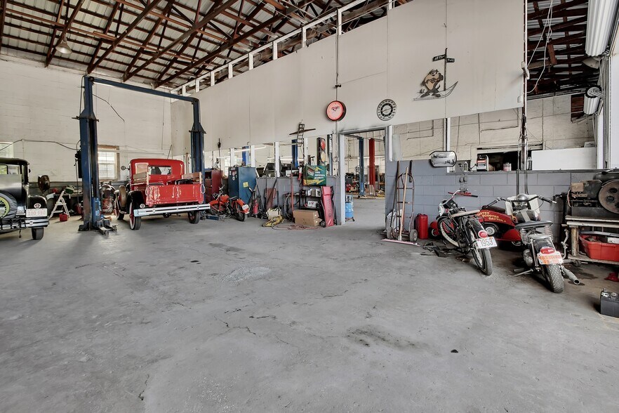 More Photos Of 309 S Florida Ave, Deland Auto Repair For Sale