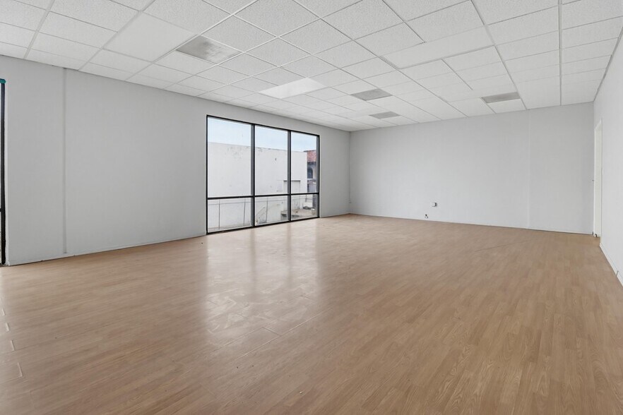 More Photos Of 2345 Via Segundo, San Ysidro Manufacturing For Sale