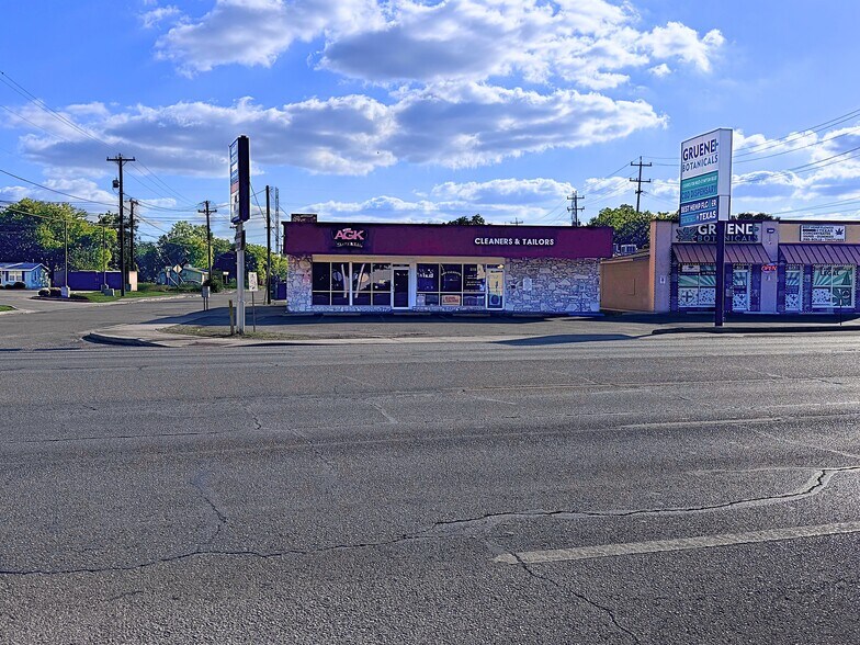 More Photos Of 609 Pat Booker Rd, Universal City Storefront Retail Office For Sale