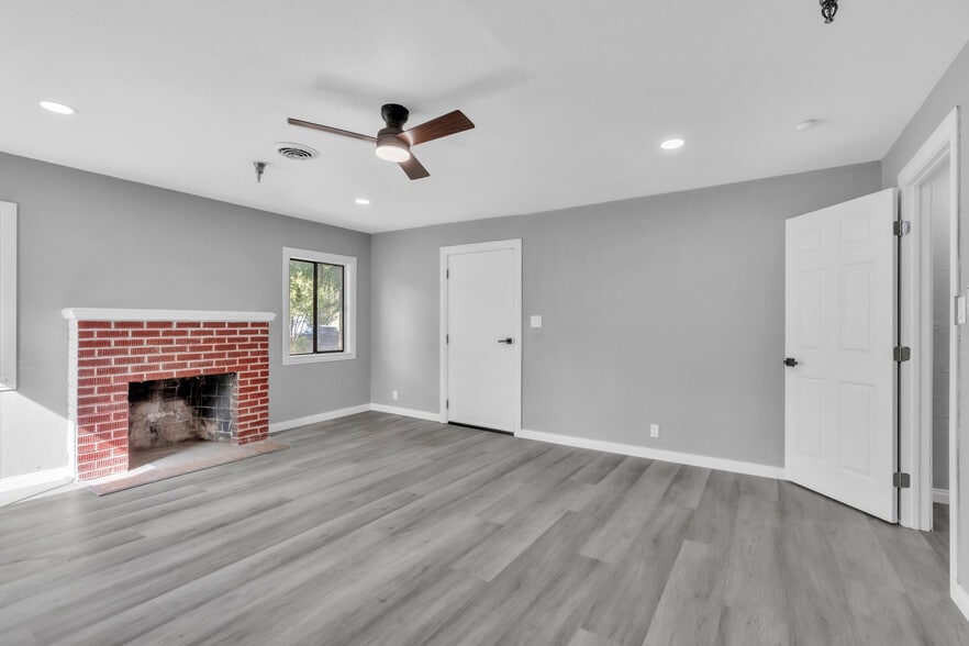 More Photos Of 1006 Lochbrae Rd, Sacramento Assisted Living For Sale