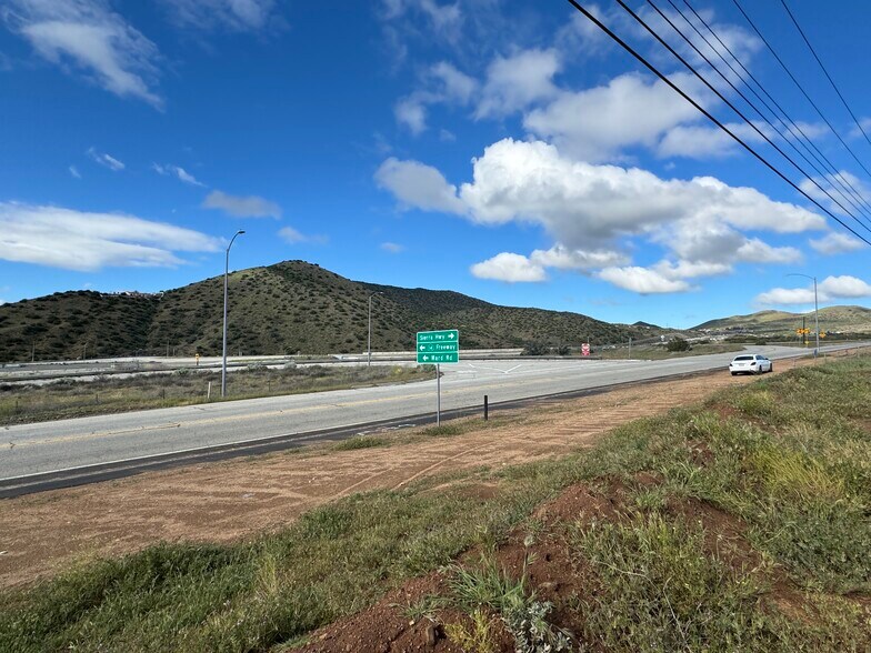 More Photos Of Ward Road Sierra Highway, Acton Land For Sale