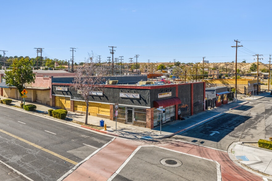 More Photos Of 15586 7th St, Victorville Storefront For Sale