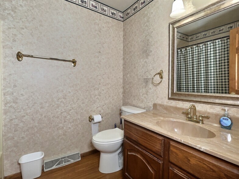 More Photos Of 8475 Hillcrest Ln, Saint Germain Hotel For Sale