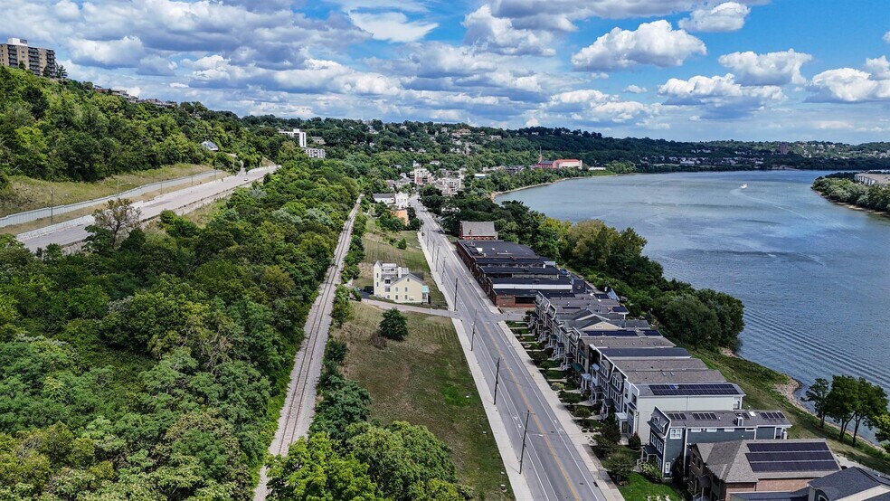 More Photos Of 1928 - 1932 Riverside Dr, Cincinnati Land For Sale