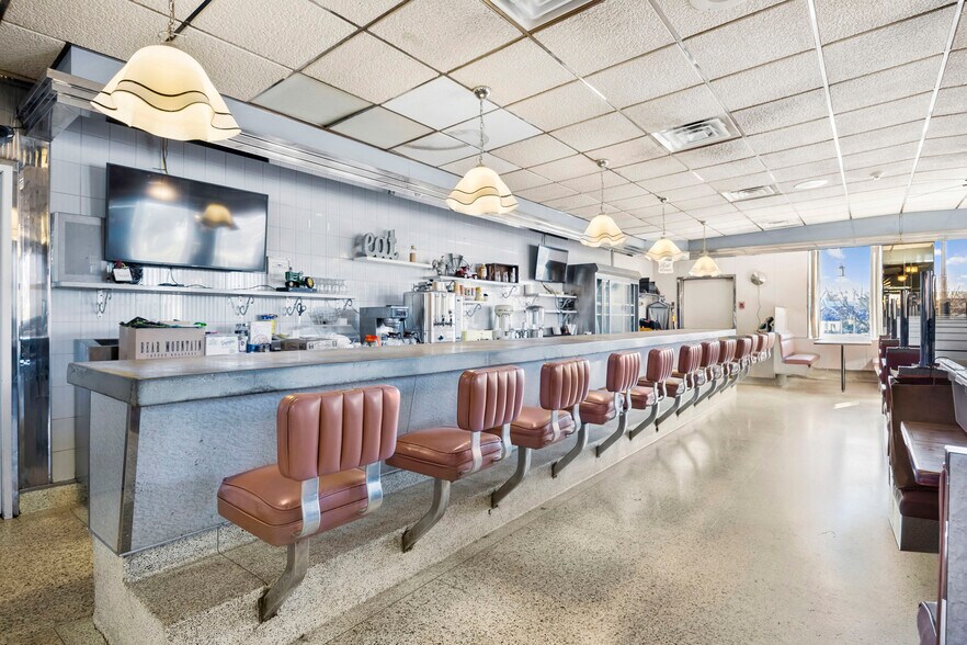 More Photos Of 1975 Central Ave, Albany Restaurant For Sale