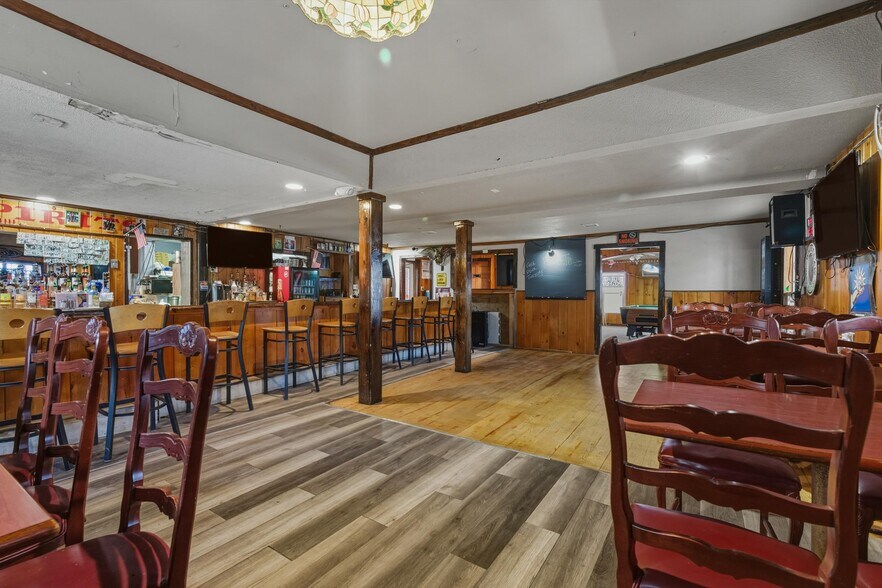 More Photos Of 222 River St, Warrensburg Restaurant For Sale