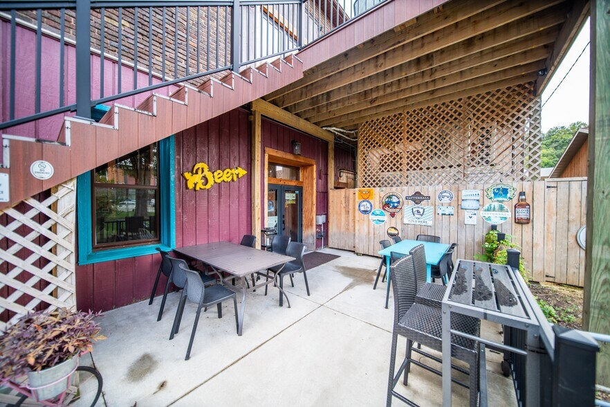 More Photos Of 102 Coffee St, Lanesboro General Retail For Sale