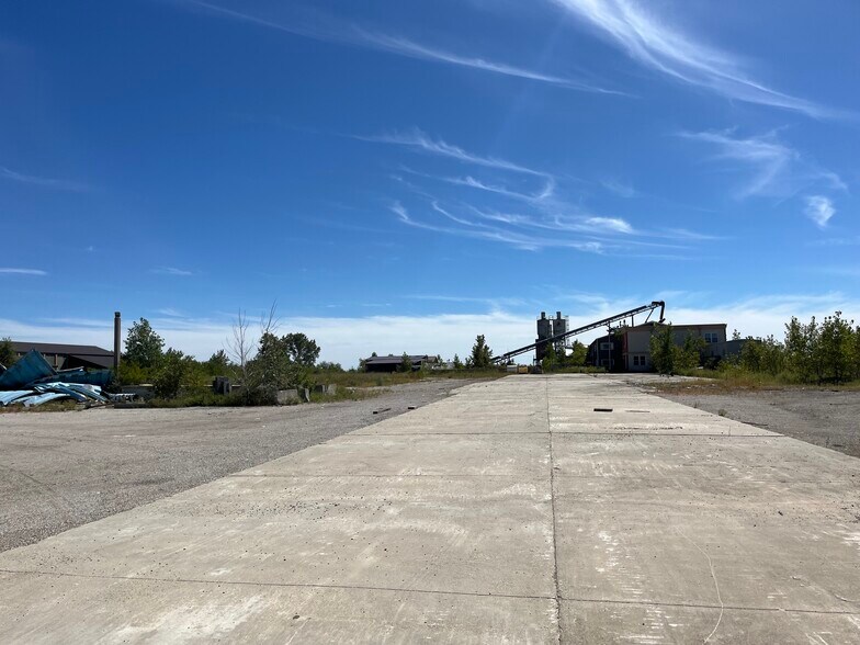 More Photos Of 15408 E 3200 North Rd, Blackstone Manufacturing For Sale