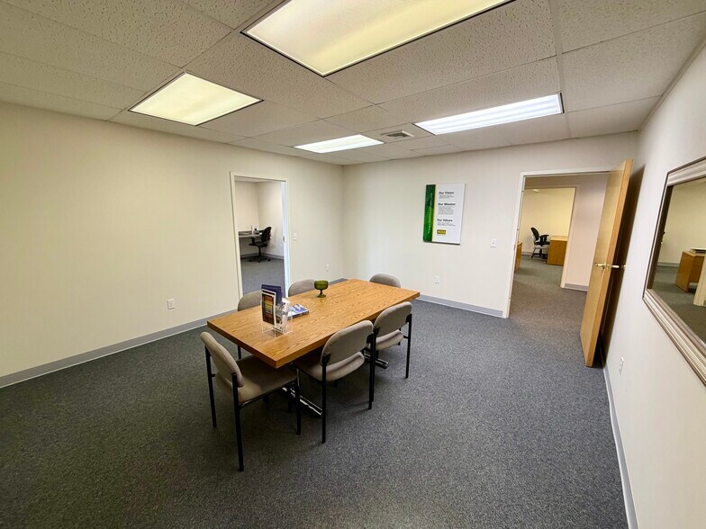 More Photos Of 277 Tompkins St, Cortland Office For Lease