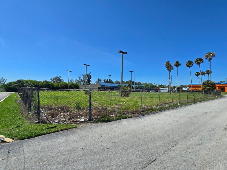 More Photos Of 27201 S Dixie Hwy, Homestead Land For Lease