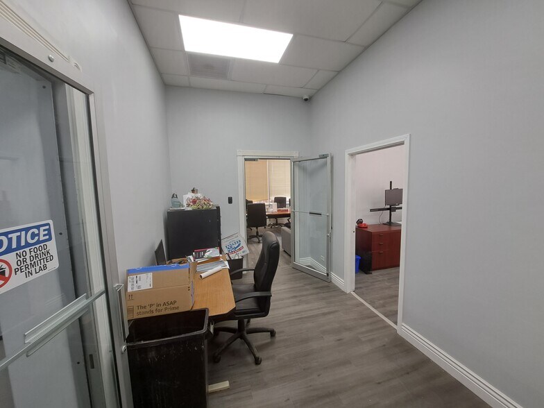 More Photos Of 625 Factory Rd, Addison Warehouse For Sale