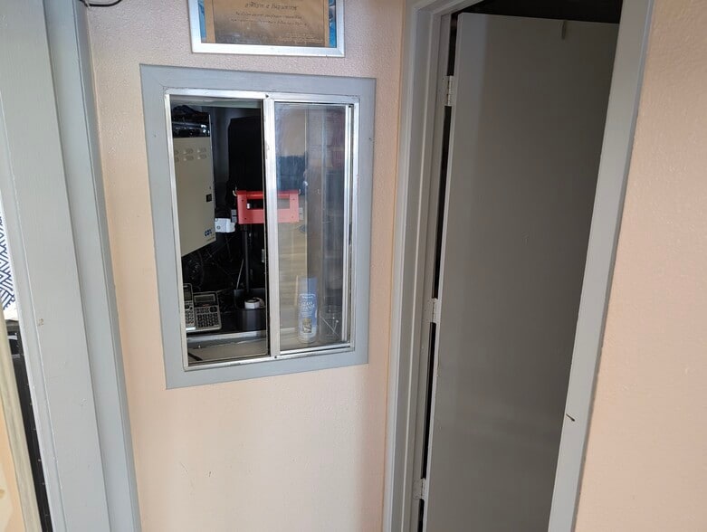 More Photos Of 1636-1638 E Charleston Blvd, Las Vegas Freestanding For Sale