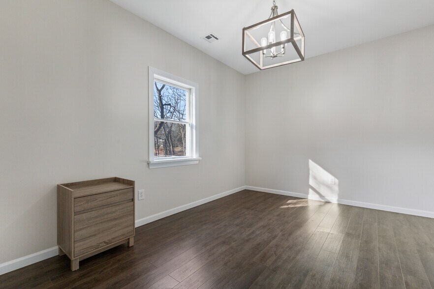 More Photos Of 593 Ramapo Valley Rd, Oakland Medical For Lease