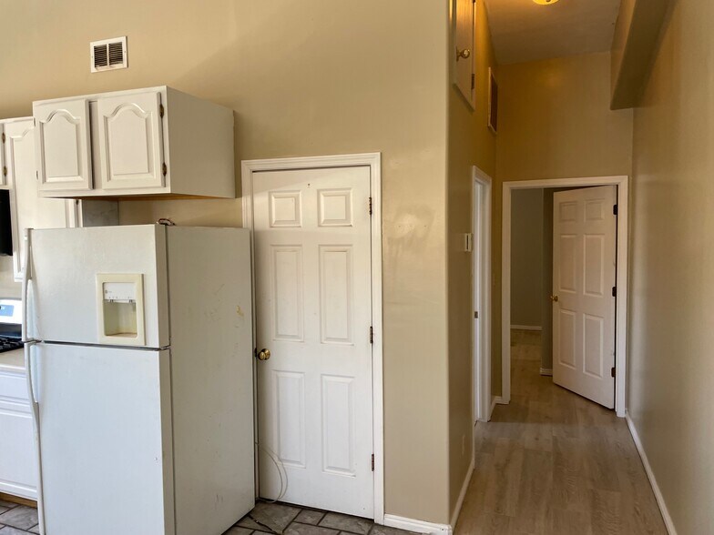 More Photos Of 2052 Wasatch Rd, Evanston Industrial For Sale