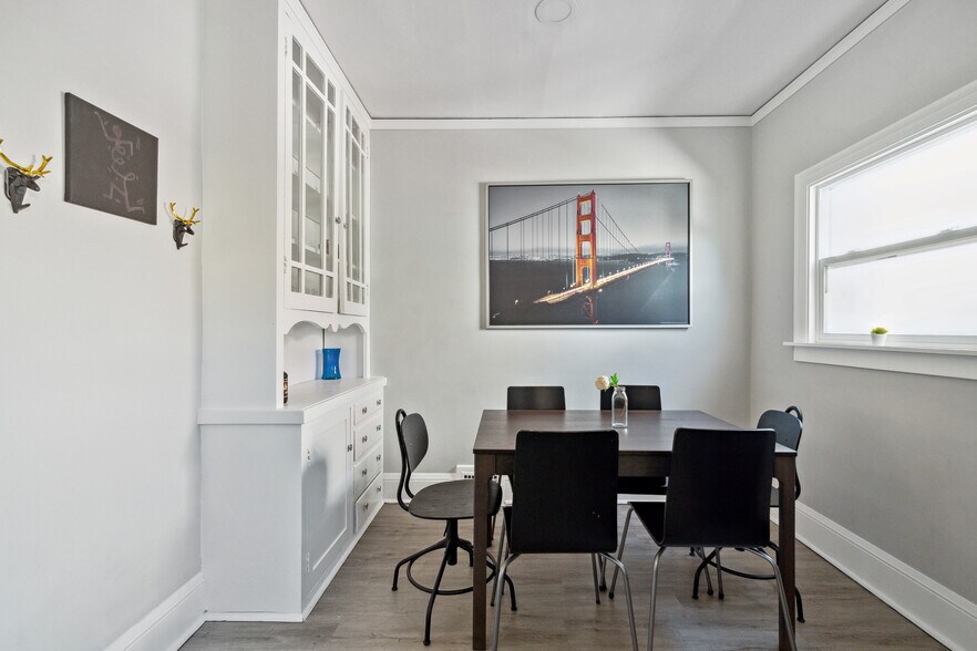 More Photos Of 256 29th St, Oakland Apartments For Sale