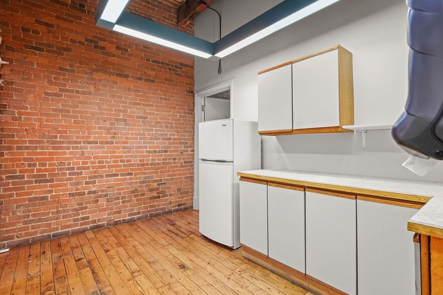 More Photos Of 55 Pine St, Providence Office Residential For Sale