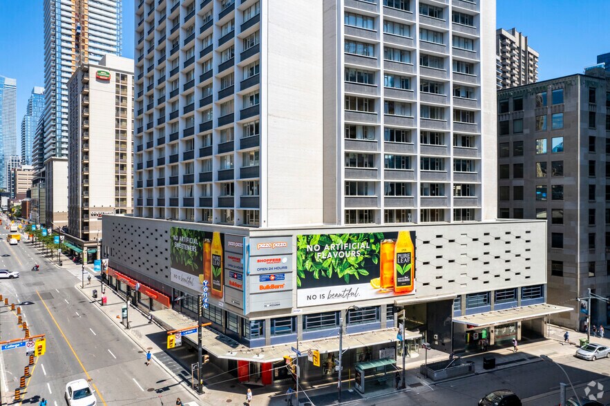 More Photos Of 2 Carlton St, Toronto Office For Sale