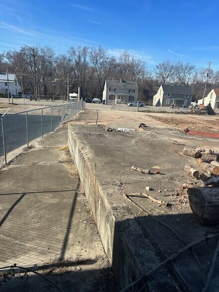 More Photos Of 103 E Harrison St, Reidsville Office For Sale