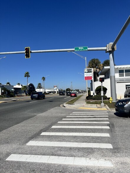 More Photos Of 235 9th Ave N, Jacksonville Beach Loft Creative Space For Lease