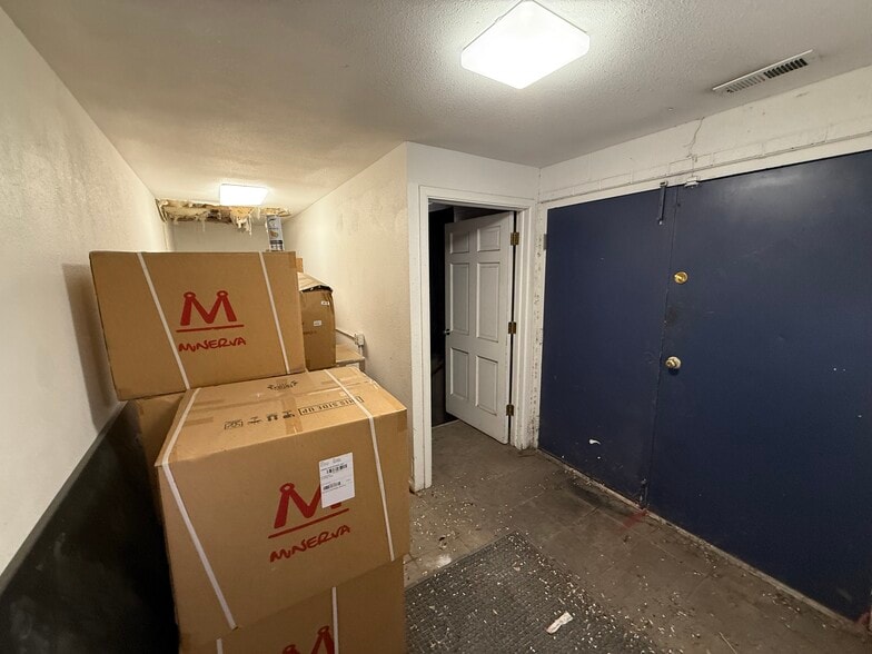 More Photos Of 609 N Grand Ave, Pueblo Storefront Retail Residential For Sale