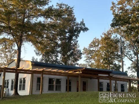 Primary Photo Of 4747 Donnan Rd, Macon-Bibb Lodge Meeting Hall For Sale