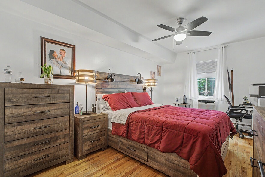 More Photos Of 2722 Wallace Ave, Bronx Apartments For Sale