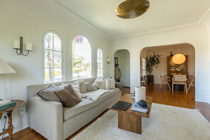 More Photos Of 1980 Chatsworth Blvd, San Diego Apartments For Sale