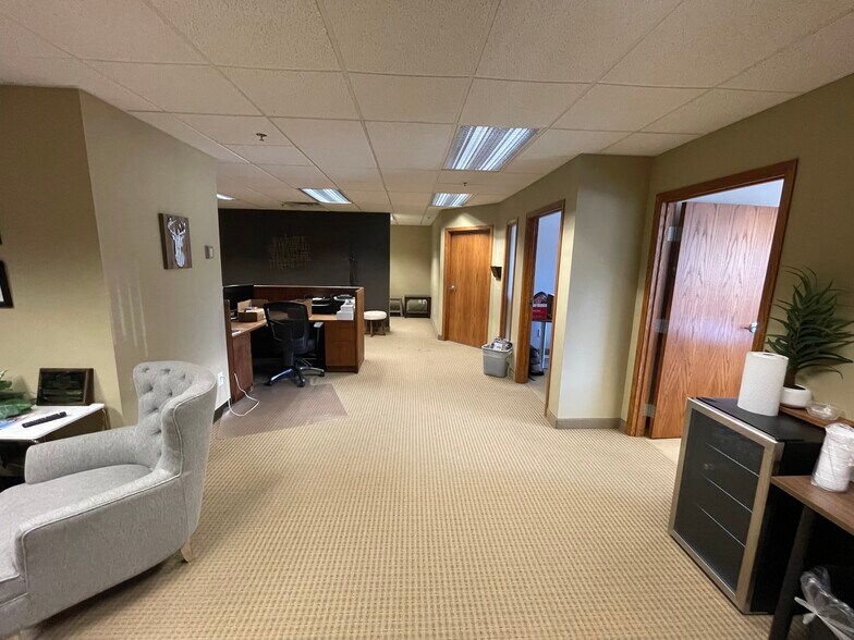 More Photos Of 7525 Mitchell Rd, Eden Prairie Loft Creative Space For Sale