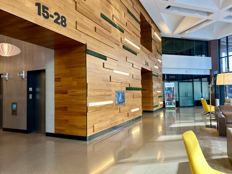 More Photos Of 40 N Central Ave, Phoenix Office For Lease