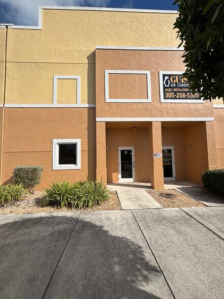 More Photos Of 13080 SW 248th St, Homestead Flex For Lease