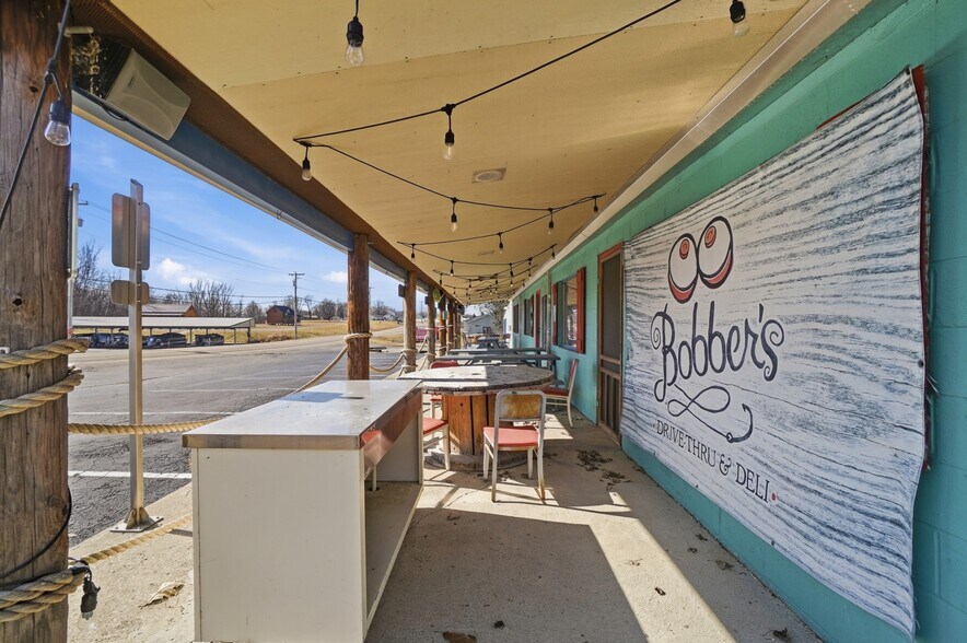 More Photos Of 15641 Oh-235, Belle Center Freestanding For Sale