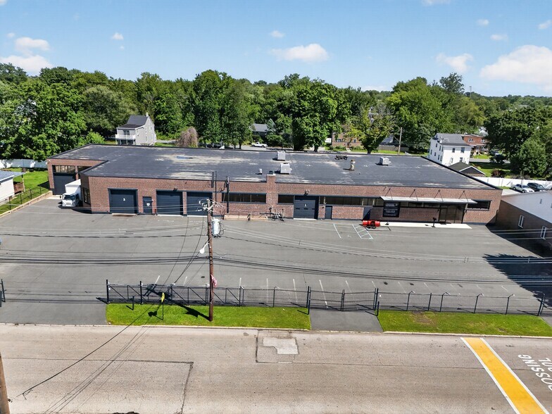 More Photos Of 25 N Bartram Ave, Glenolden Warehouse For Sale
